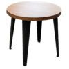 mesa industrial baja con patas de mteal y tablero de madera maciza